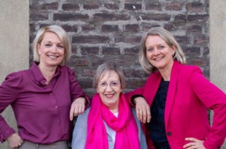 Foto van Willeke Simons, Lisa Naus en Jolanda Wolters